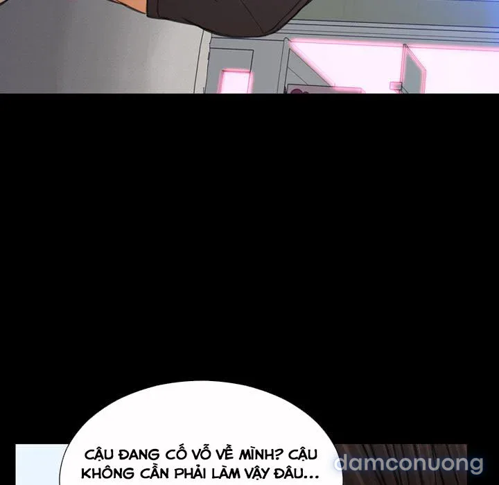 Em gái bán hàng sextoy 
