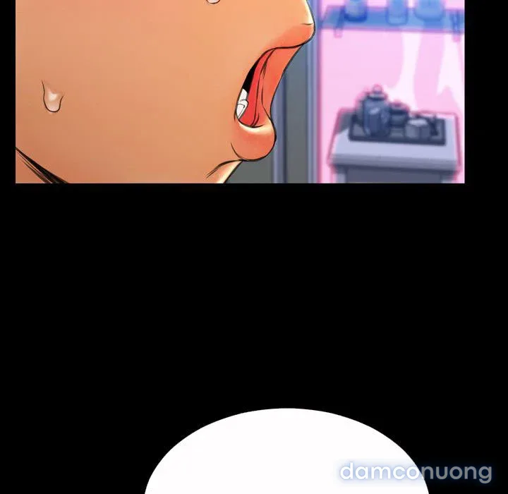 Em gái bán hàng sextoy 