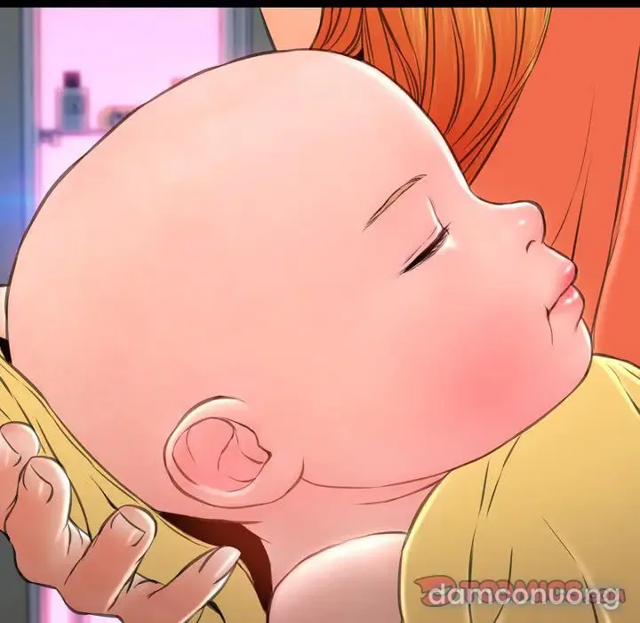 Em gái bán hàng sextoy 