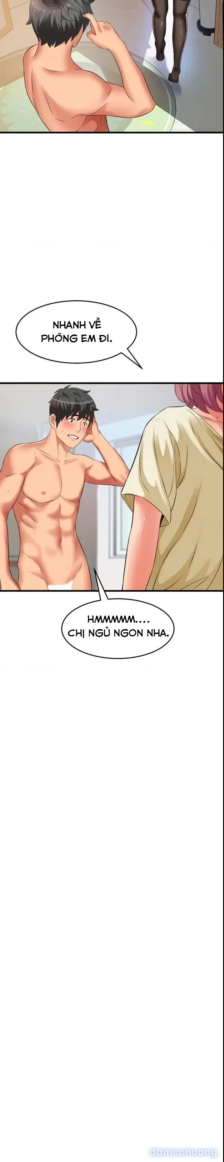 Hẻm sau nhà 