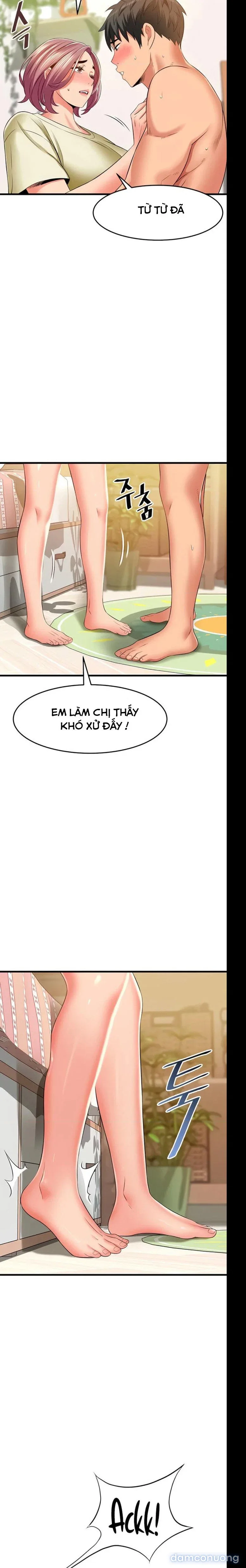Hẻm sau nhà 