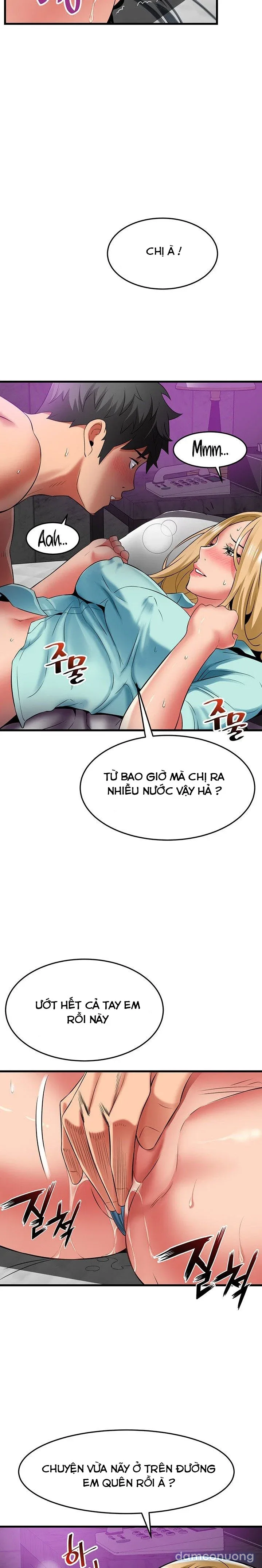 Hẻm sau nhà 