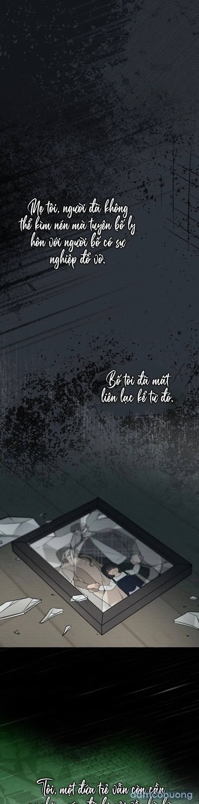Đôi Mắt Xanh Nhạt 