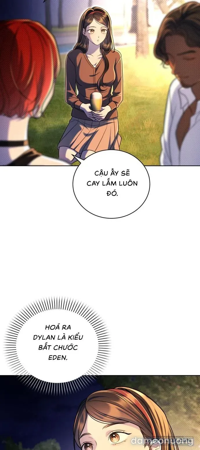 Đôi Mắt Xanh Nhạt 