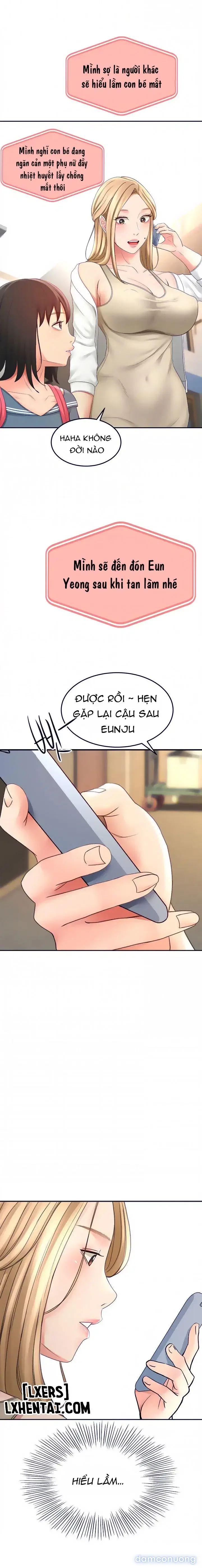 Cô giáo dạy võ ở quê nhà 