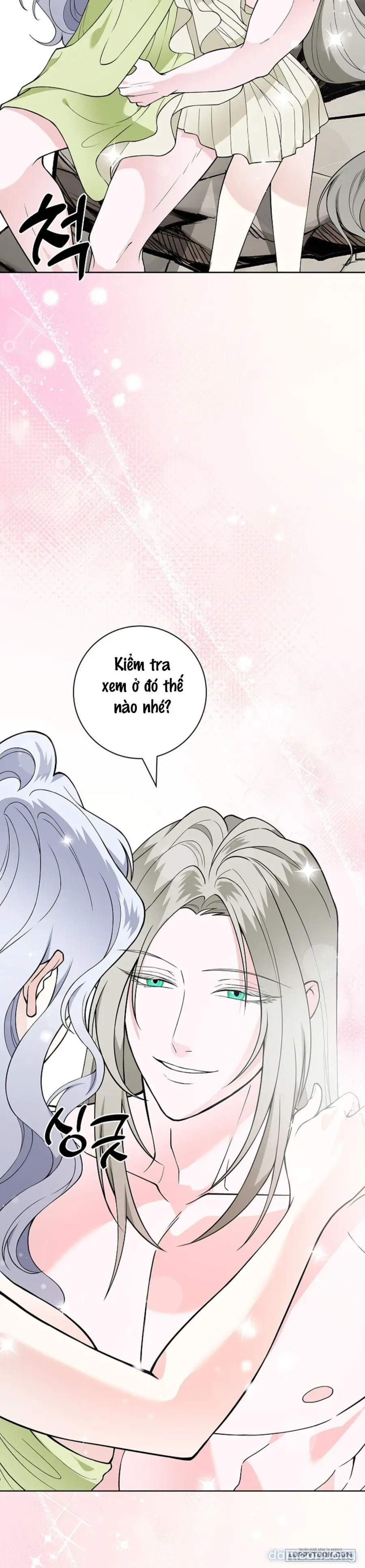 Cánh Hoa Ướt Đẫm Của Thánh Nữ 