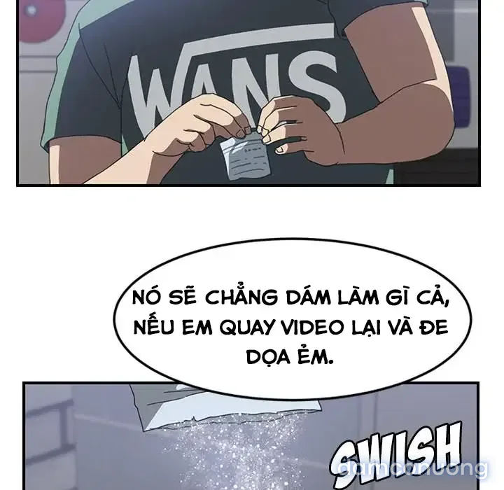 Cùng nhà với cô nàng dâm đãng 