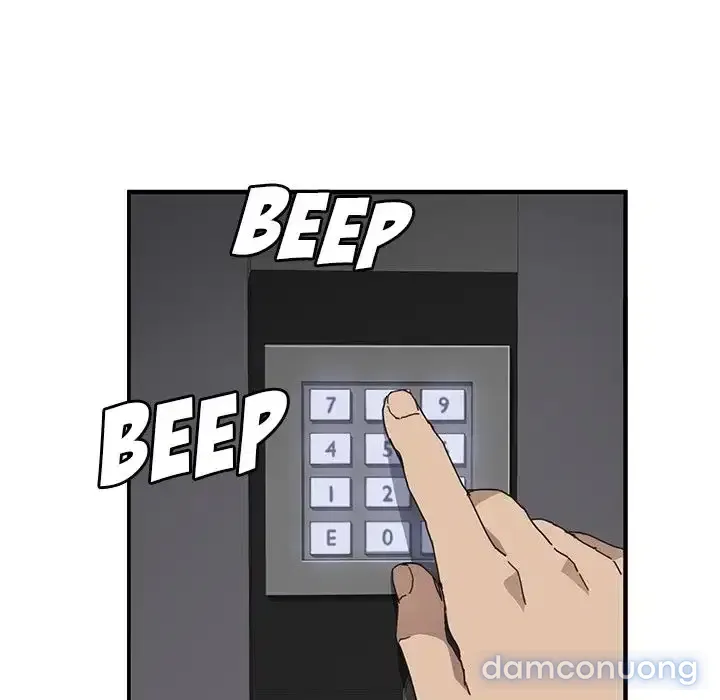 Cùng nhà với cô nàng dâm đãng 