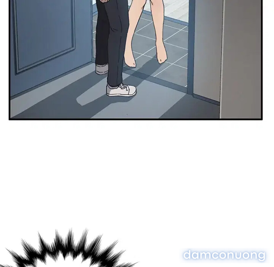 Cùng nhà với cô nàng dâm đãng 
