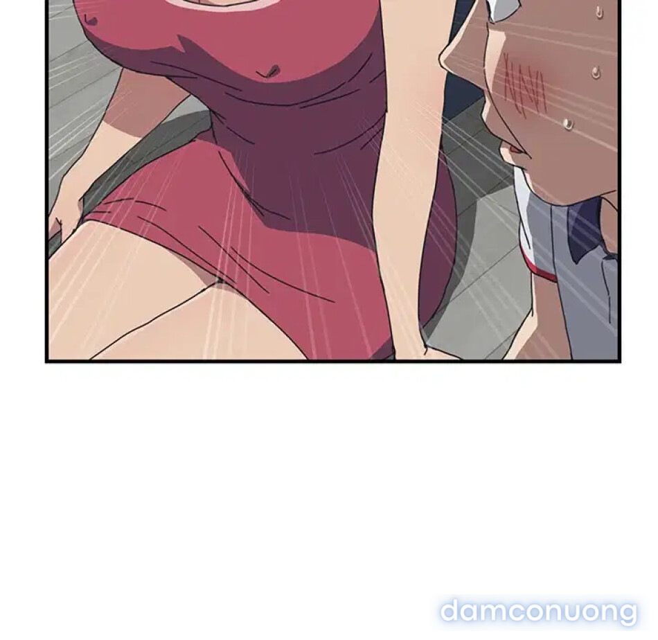 Cùng nhà với cô nàng dâm đãng 