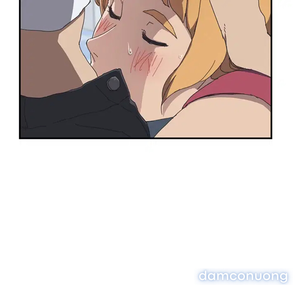 Cùng nhà với cô nàng dâm đãng 