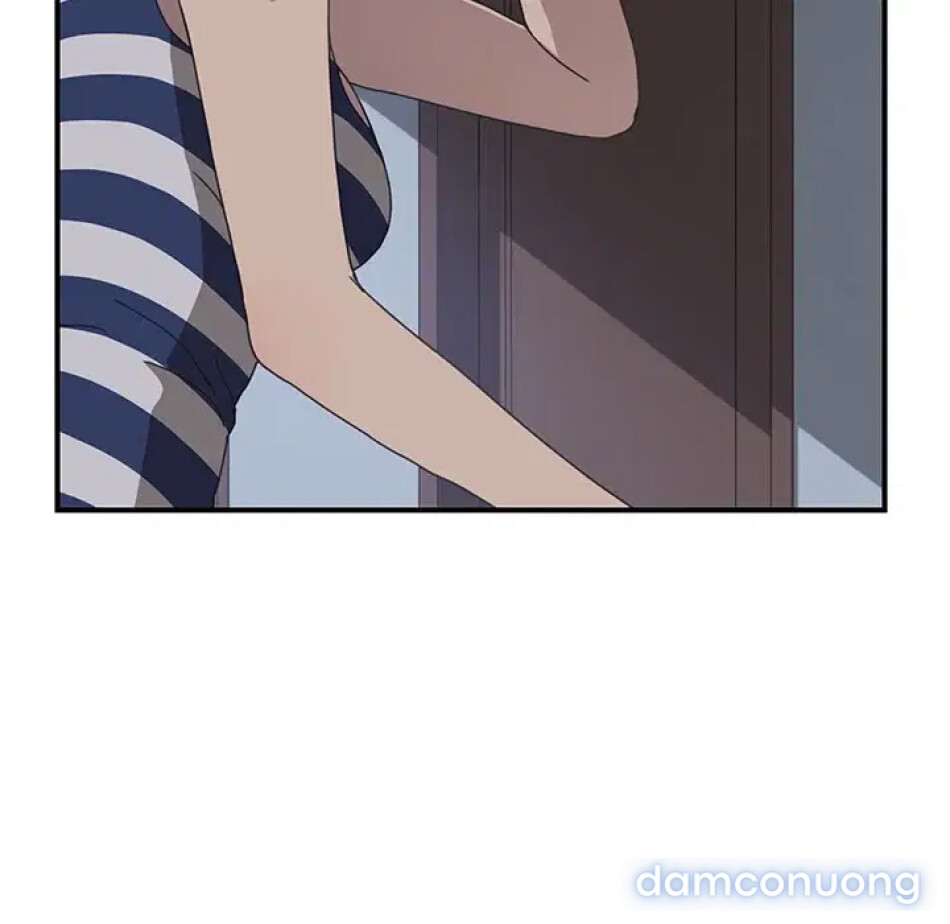Cùng nhà với cô nàng dâm đãng 