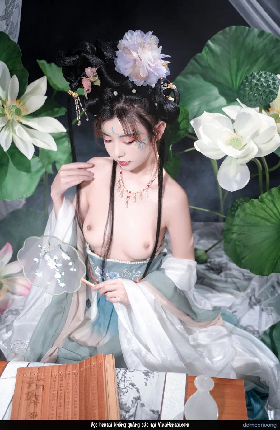 Thanh Liên nữ sĩ 