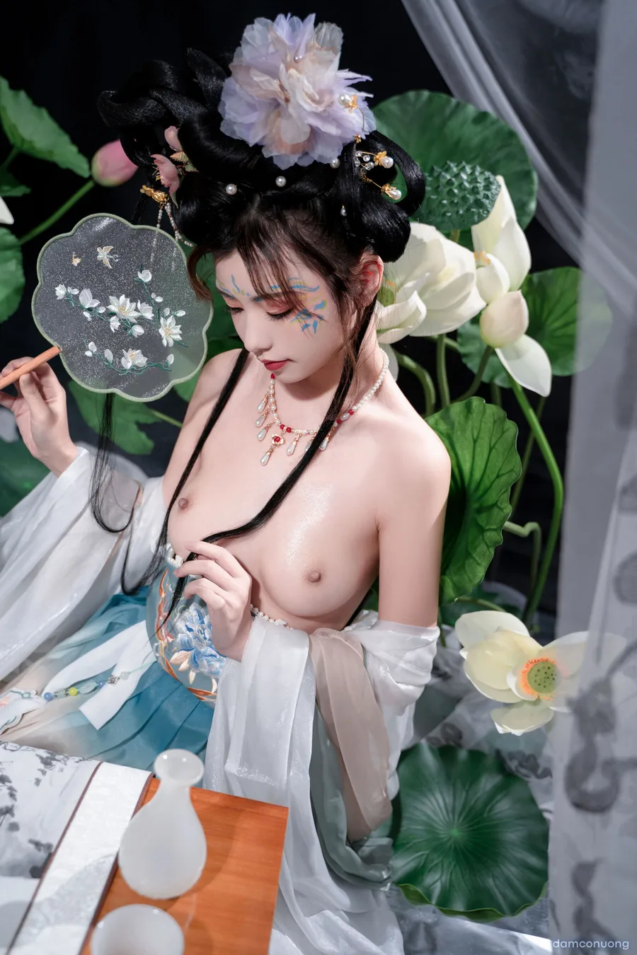 Thanh Liên nữ sĩ 