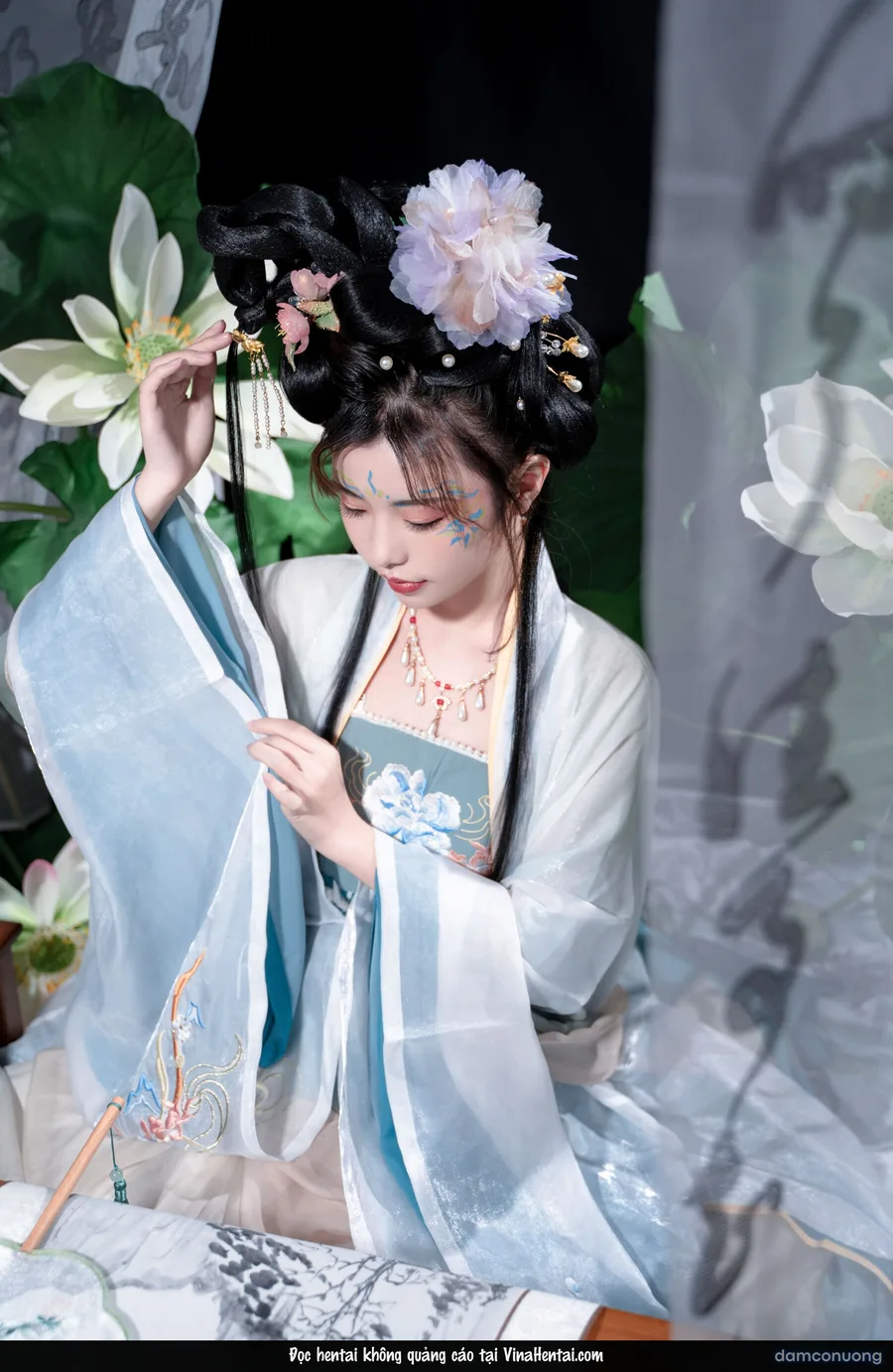 Thanh Liên nữ sĩ 
