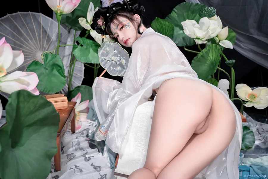 Thanh Liên nữ sĩ 