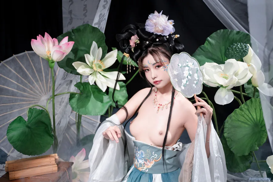 Thanh Liên nữ sĩ 