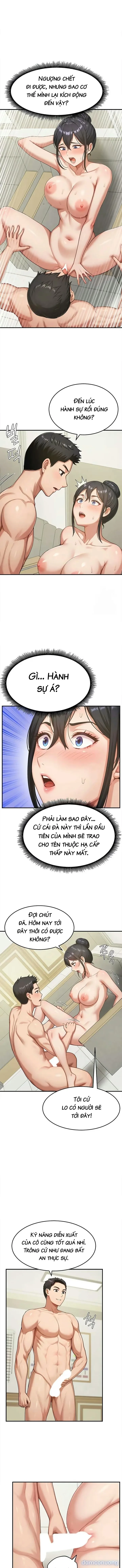 Huấn Luyện Viên Đặc Biệt ở Trại Lính Nữ 