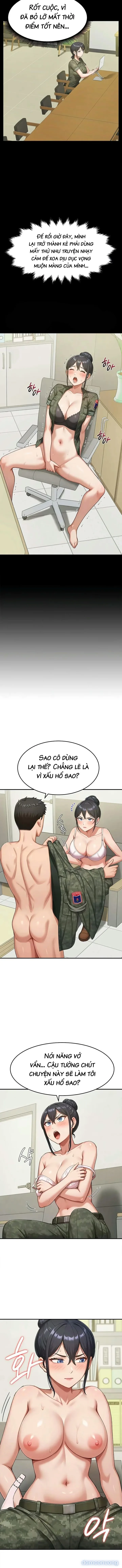 Huấn Luyện Viên Đặc Biệt ở Trại Lính Nữ 