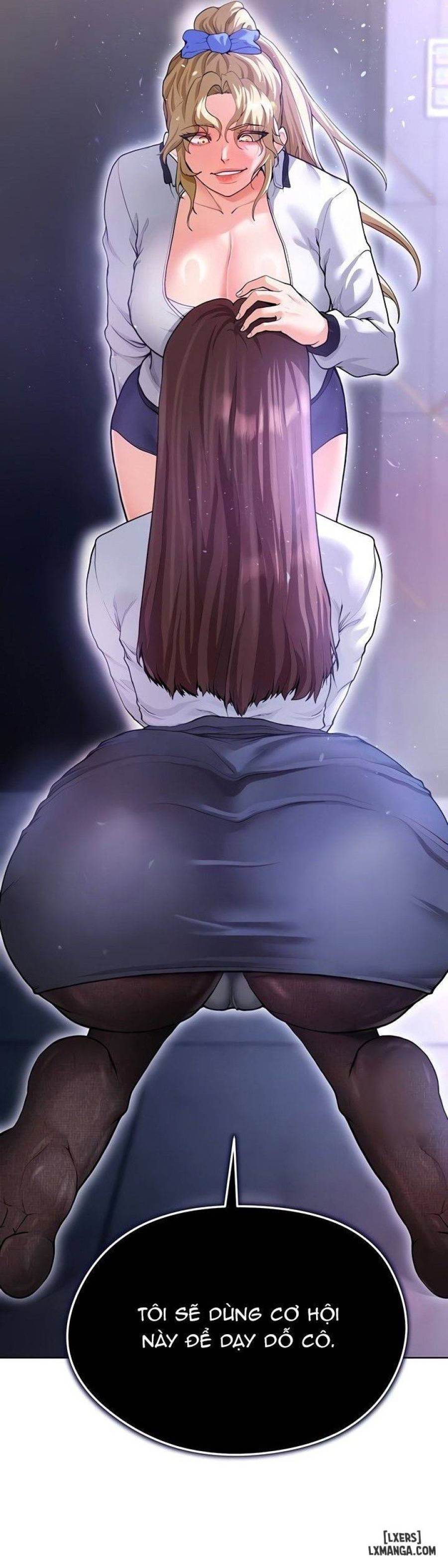 Cô nàng nóng bỏng giỏi bóng đá 