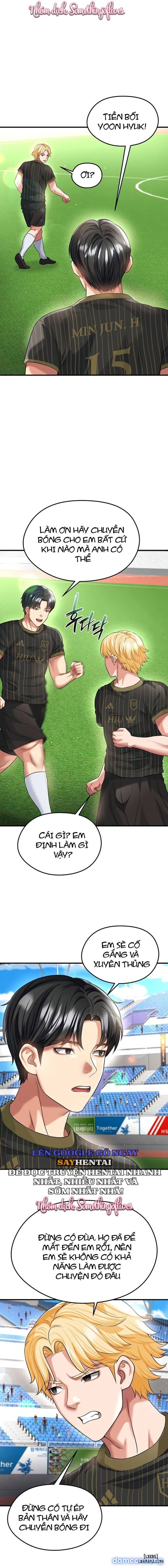 Cô nàng nóng bỏng giỏi bóng đá 