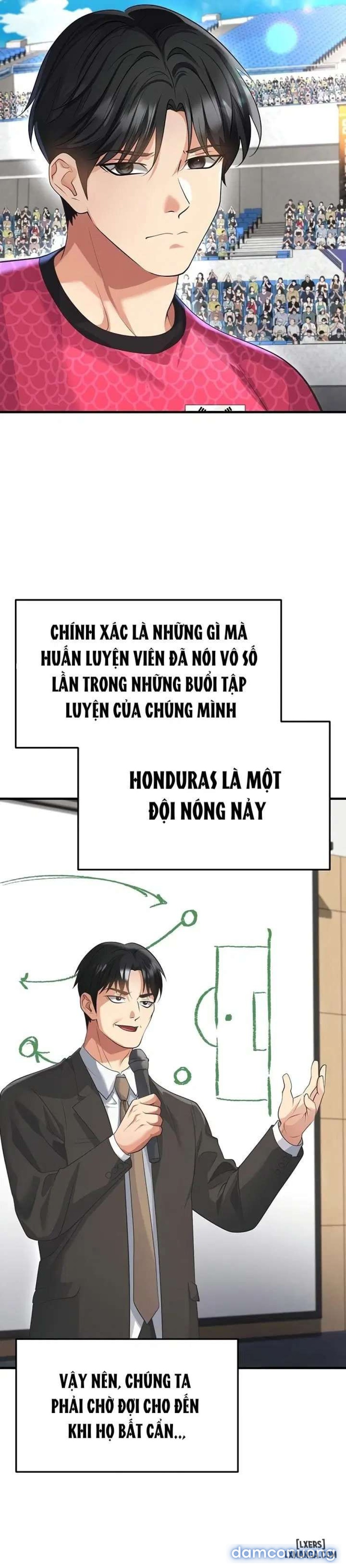 Cô nàng nóng bỏng giỏi bóng đá 