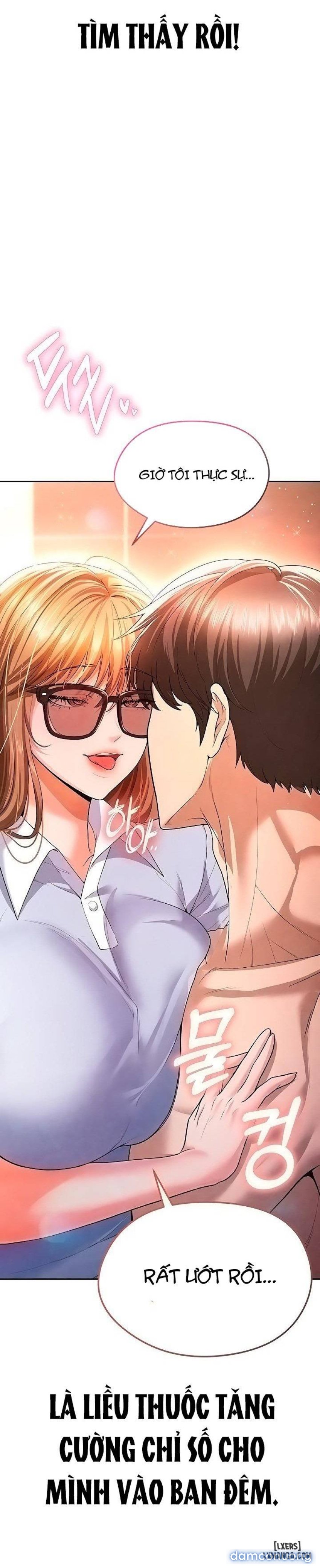 Cô nàng nóng bỏng giỏi bóng đá 