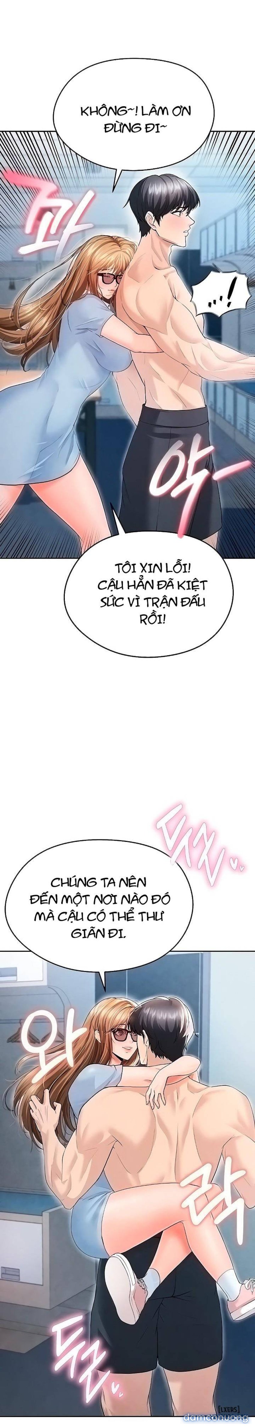 Cô nàng nóng bỏng giỏi bóng đá 