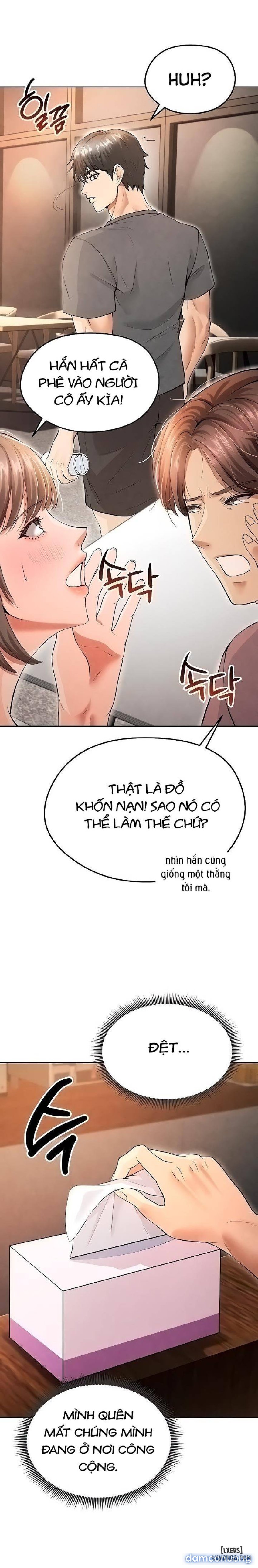 Cô nàng nóng bỏng giỏi bóng đá 