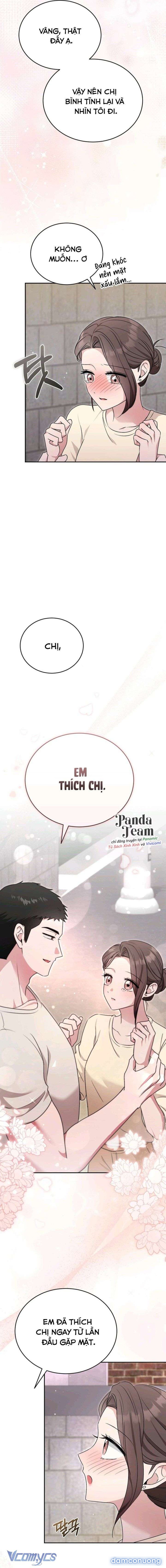Tuyển Thủ Cứng Nhắc Nhà Bên 