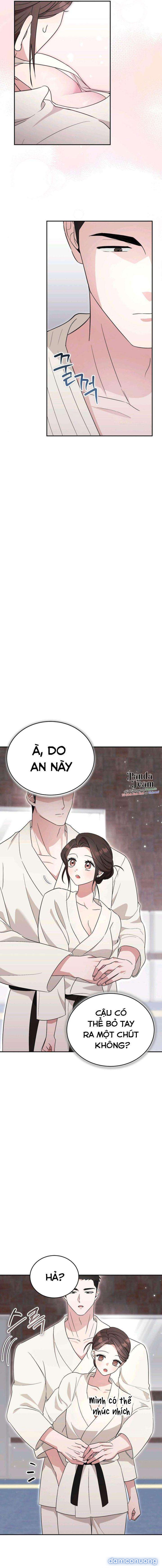 Tuyển Thủ Cứng Nhắc Nhà Bên 