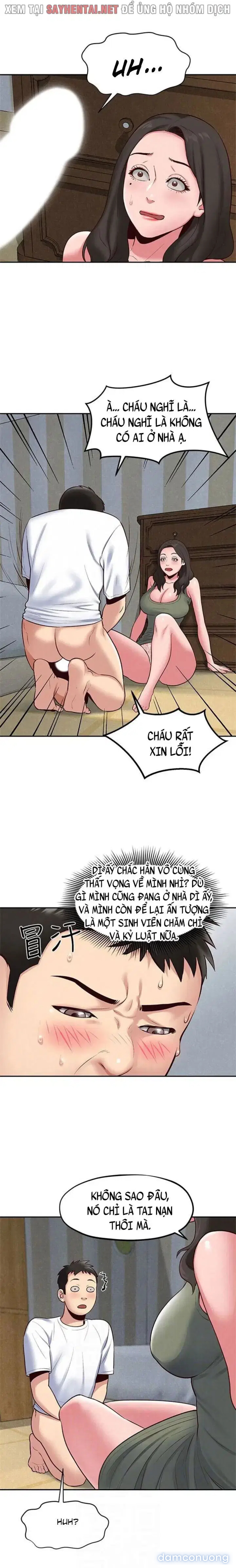 Cô gái nhỏ bé dâm đãng 