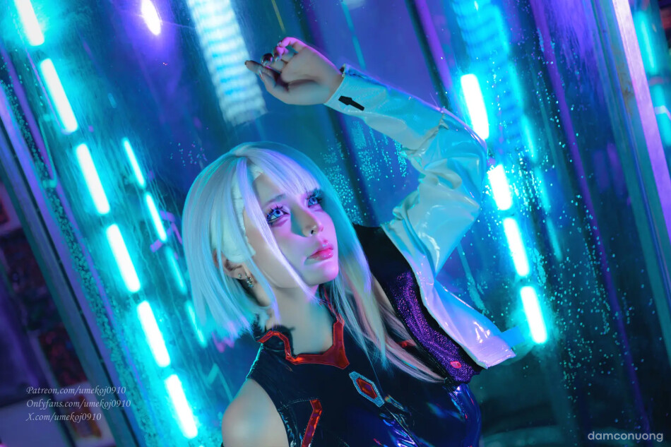 UmekoJ Cosplay Lucy Cyberpunk Edgerunner 