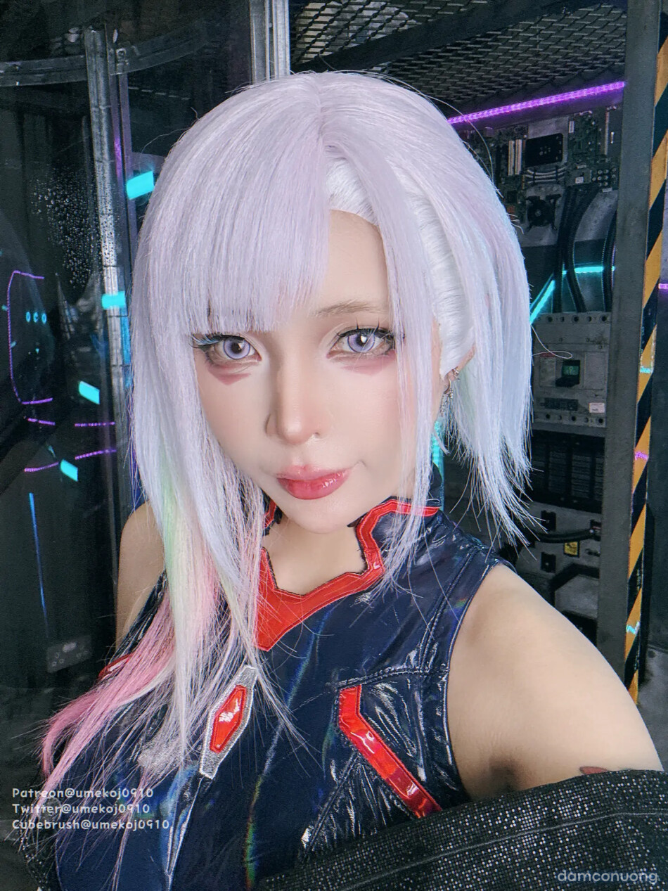UmekoJ Cosplay Lucy Cyberpunk Edgerunner 
