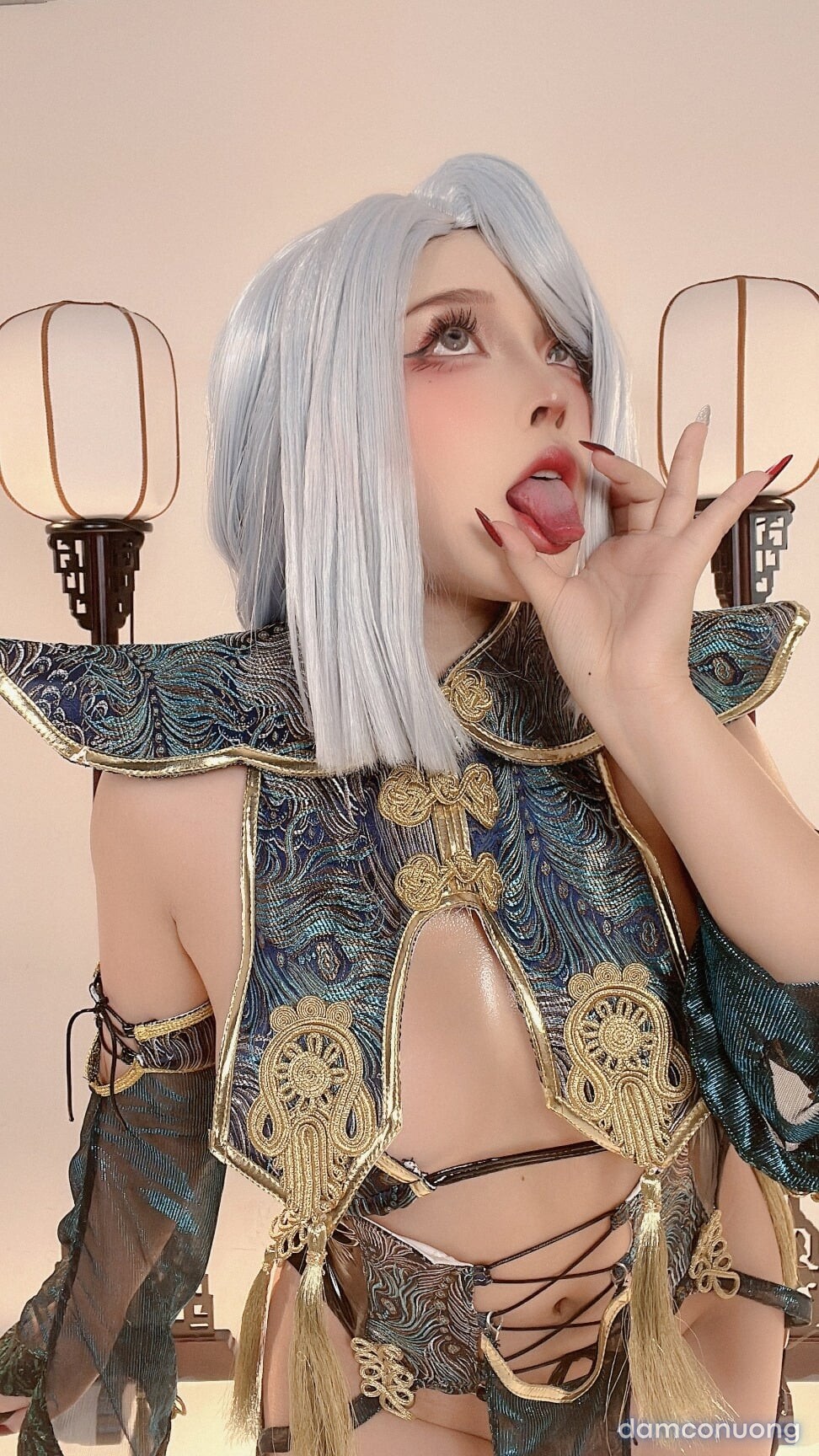 Sayo Momo cosplay 