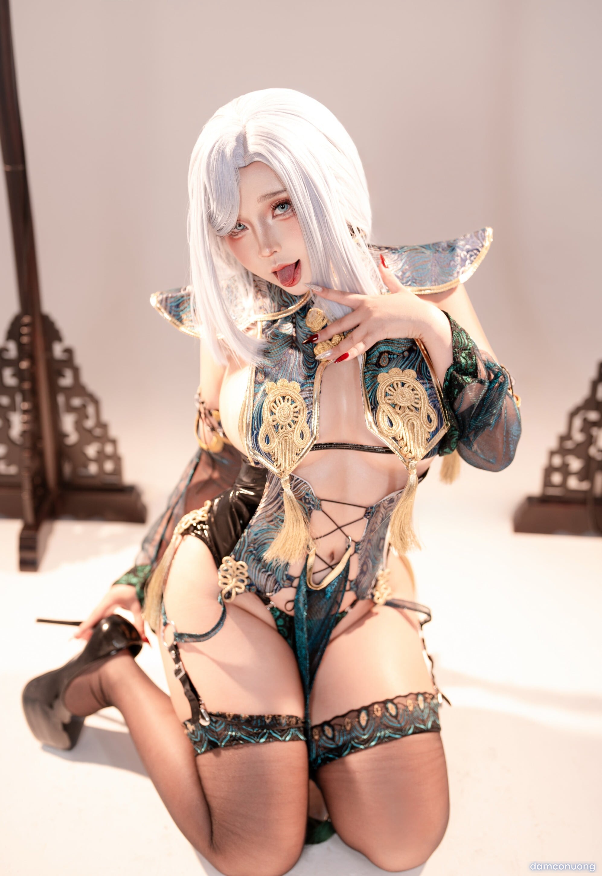 Sayo Momo cosplay 