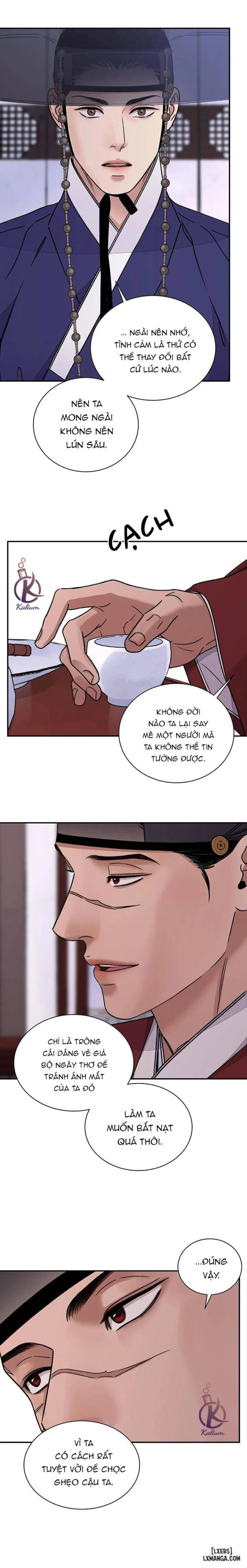 Kiếm kề hoa 
