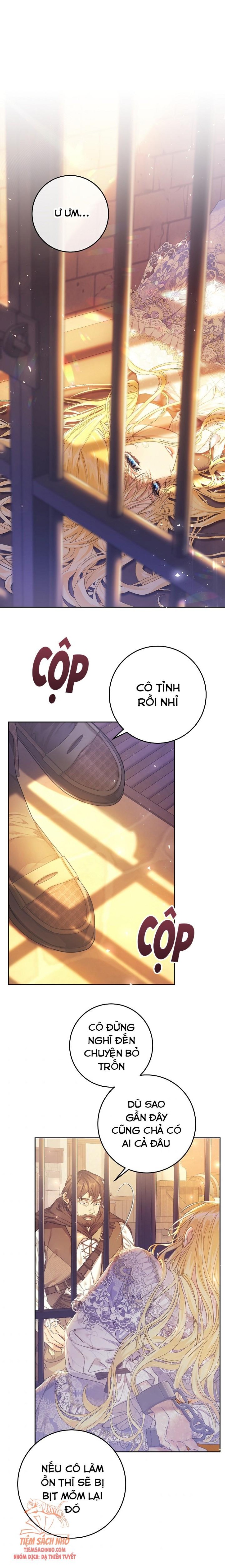 Ác Nữ Là Con Rối 