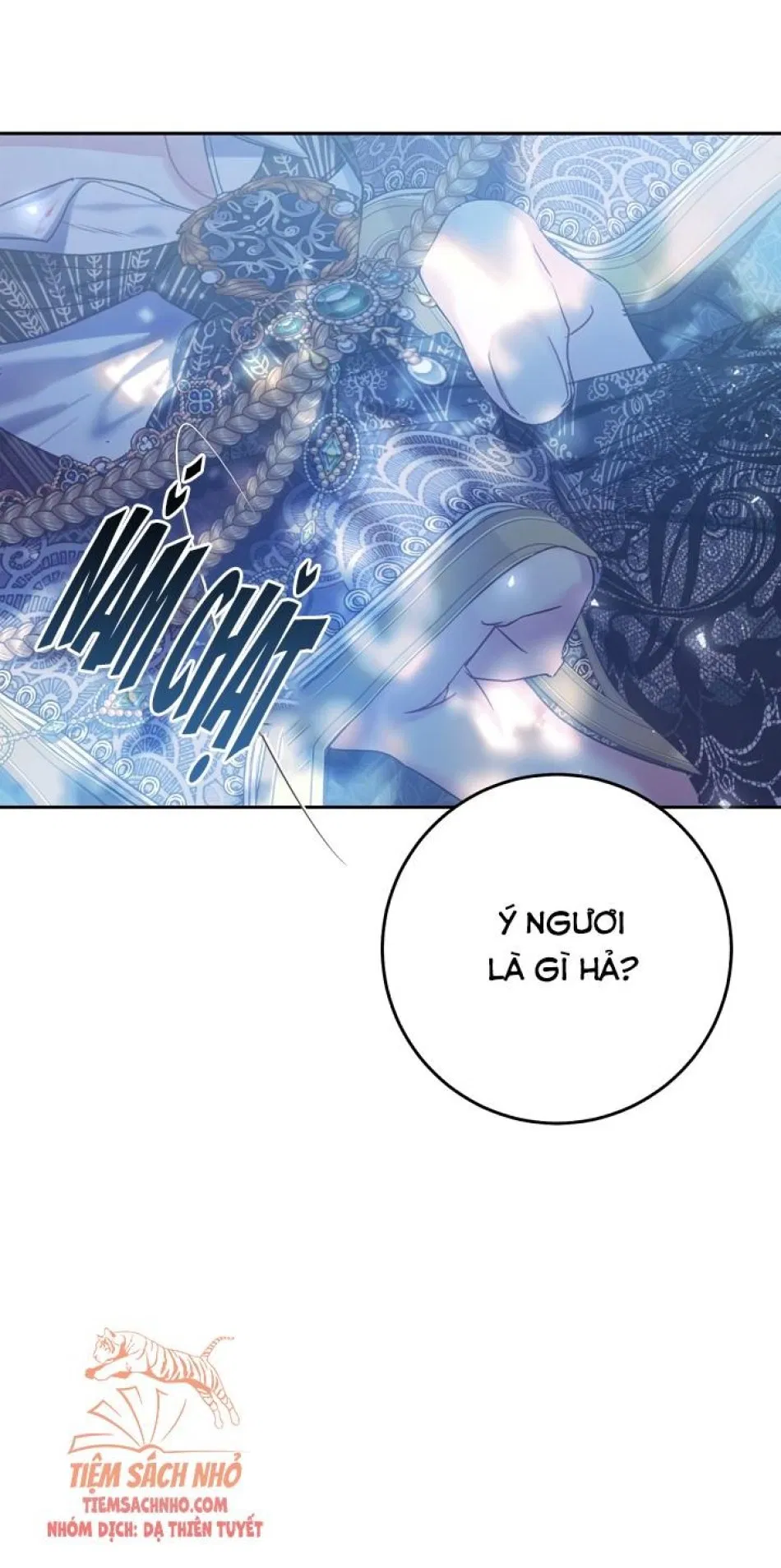 Ác Nữ Là Con Rối 