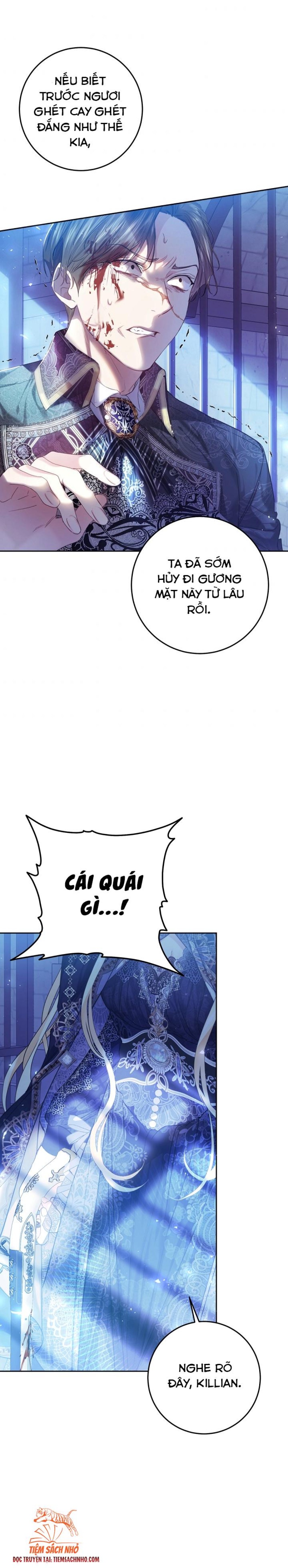Ác Nữ Là Con Rối 