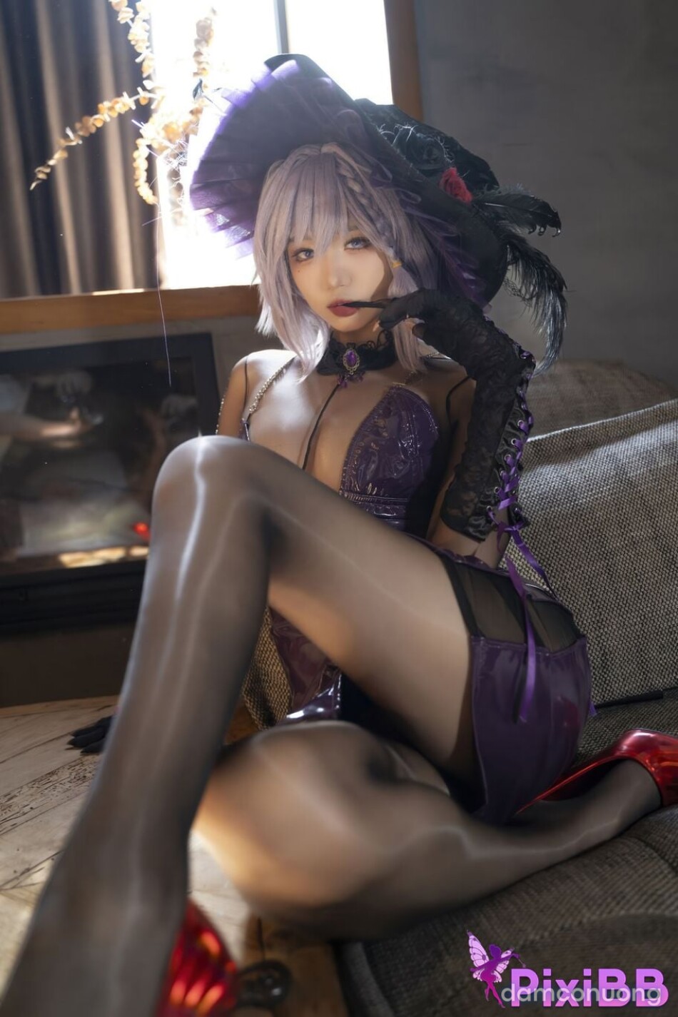 Jeanne d’Arc Alter Purple 