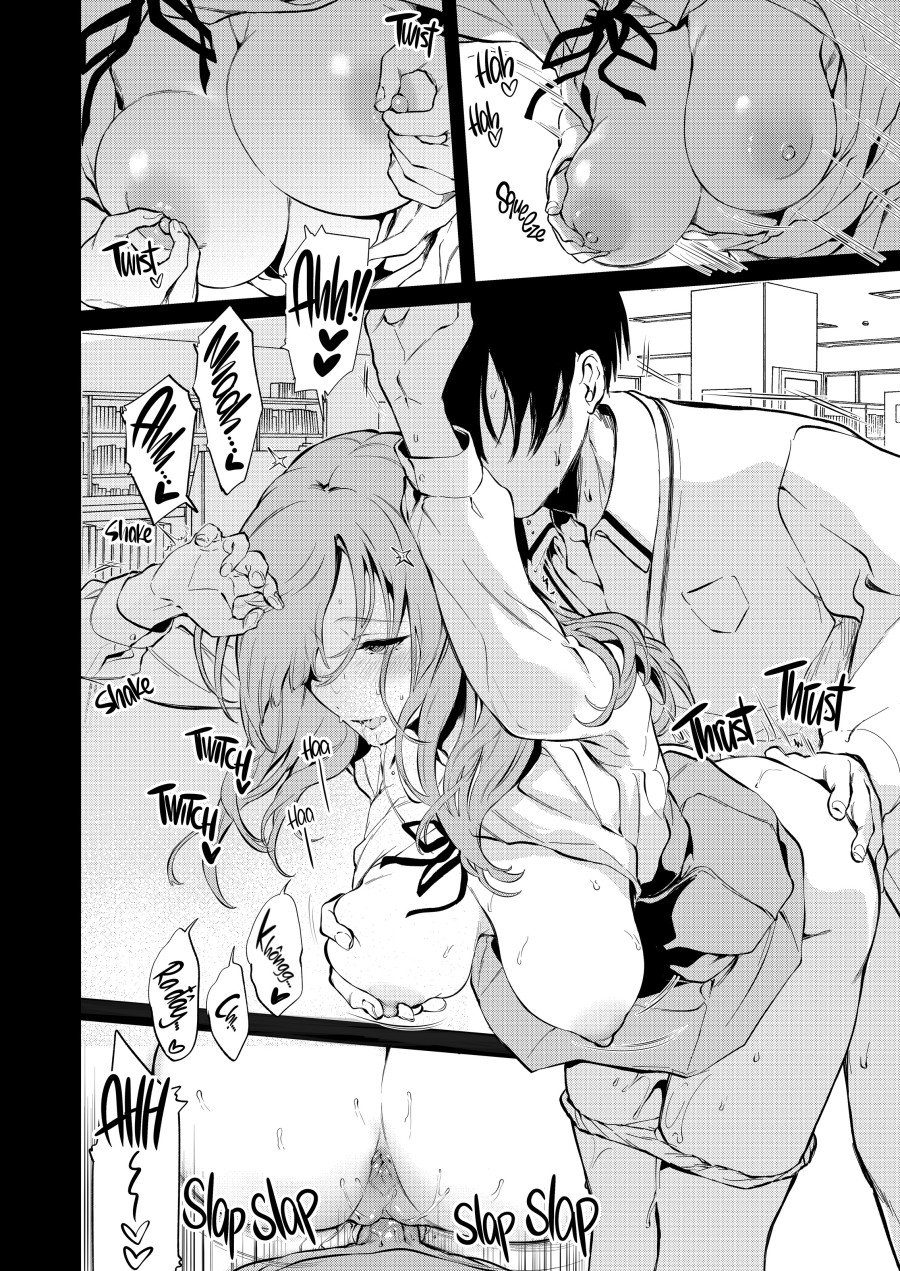 Touko-san bên trong căn phòng học cũ 