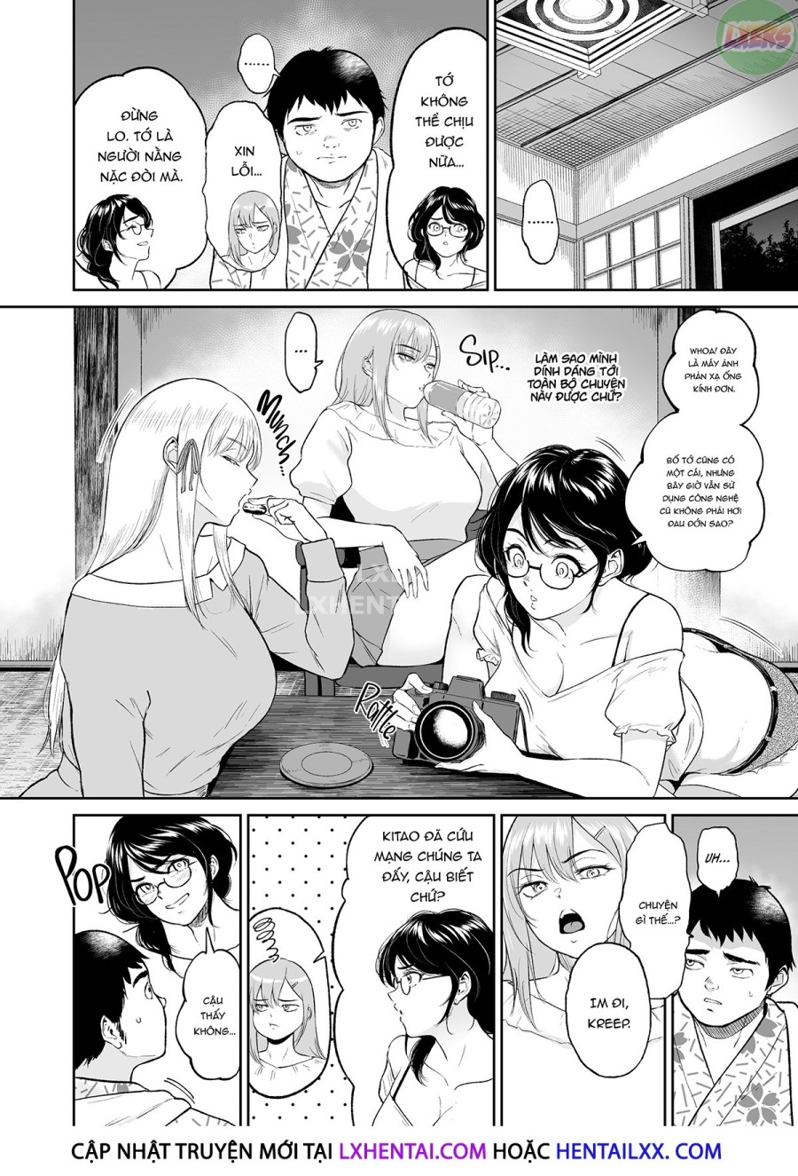 No Virgins Allowed - The Time a Creepy Otaku Like Me Helped the Class Gyarus Lose Their Virginity - 