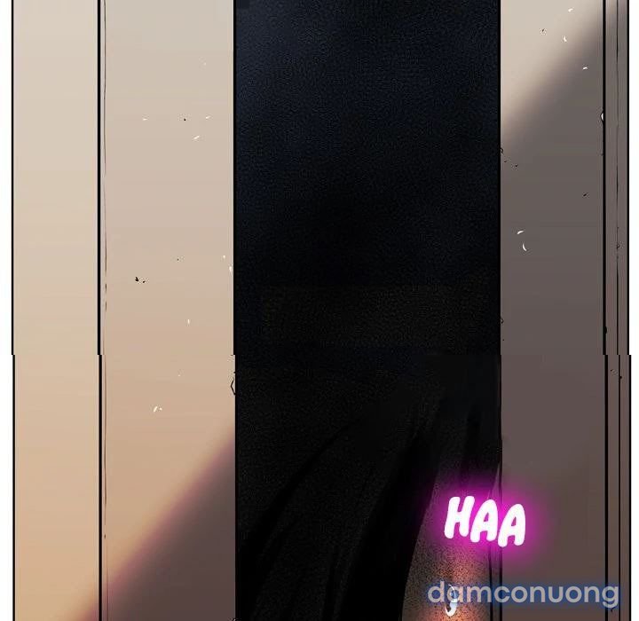 Hai Mặt 