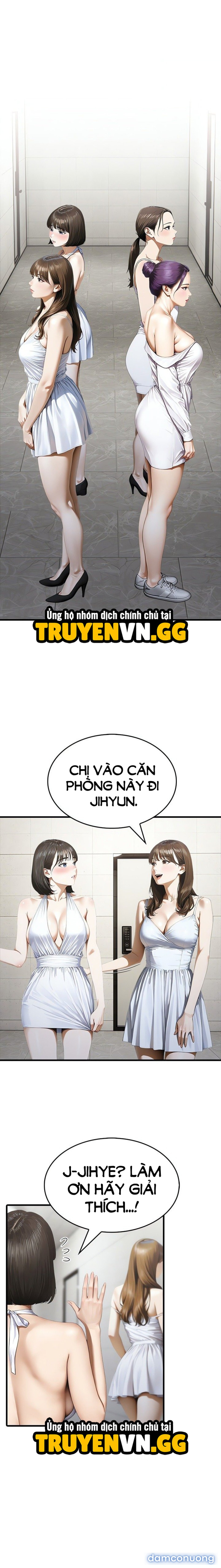 CLB Bí Mật Của Những Bà Vợ 