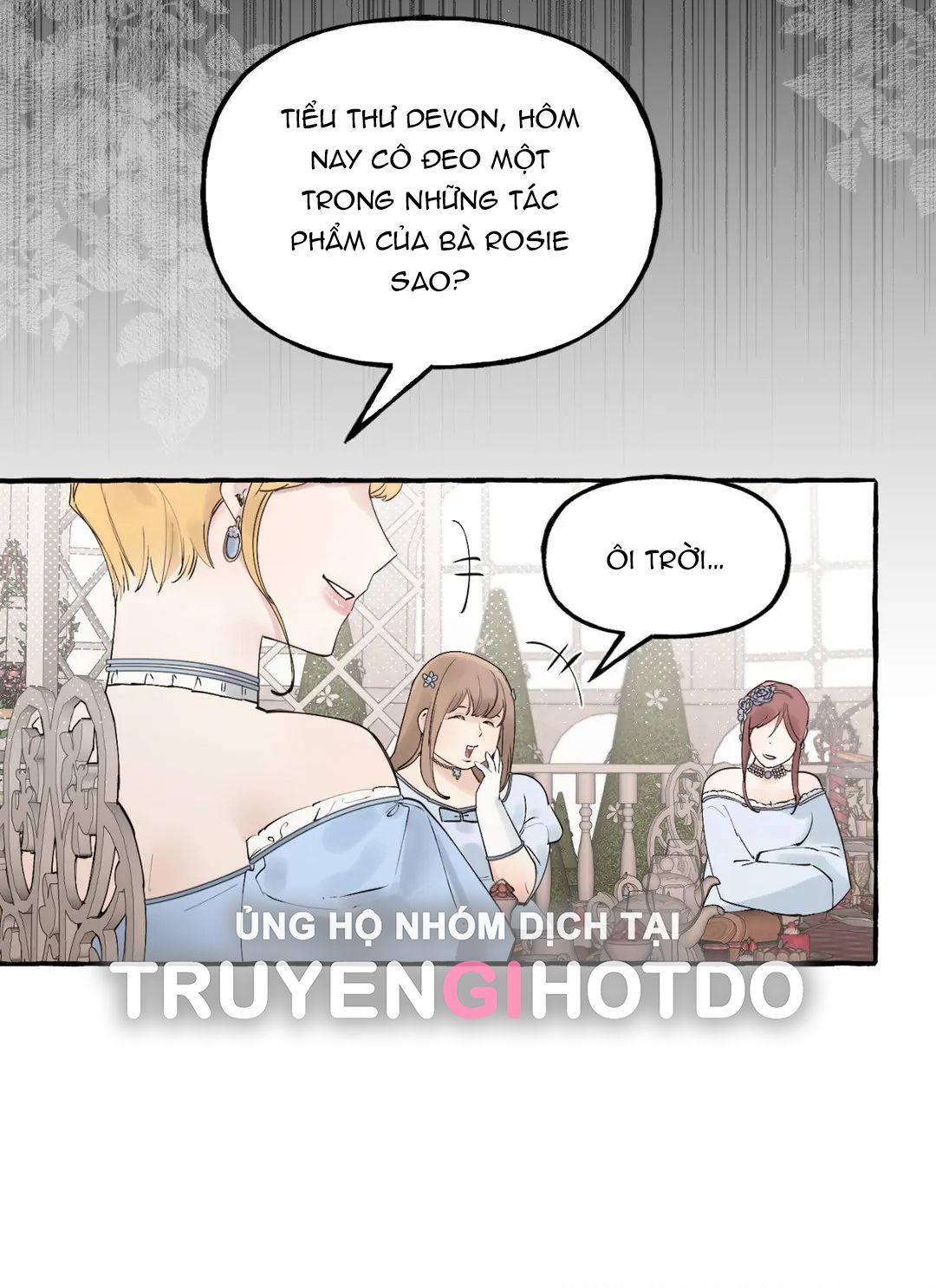 [18+] Chó Sống Trong Khu Vườn Của Hoàng Cung 