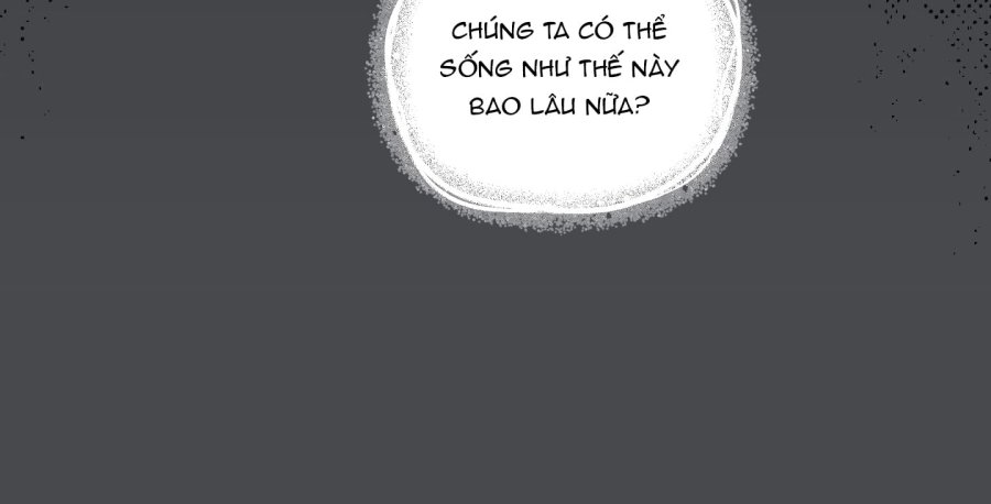 [18+] Chó Sống Trong Khu Vườn Của Hoàng Cung 