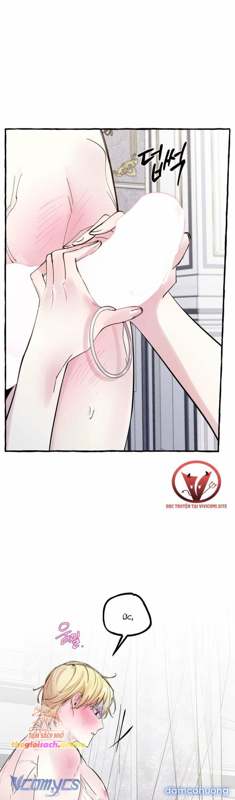 [18+] Chó Sống Trong Khu Vườn Của Hoàng Cung 