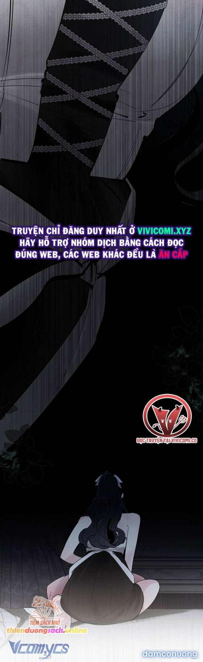 [18+] Chó Sống Trong Khu Vườn Của Hoàng Cung 
