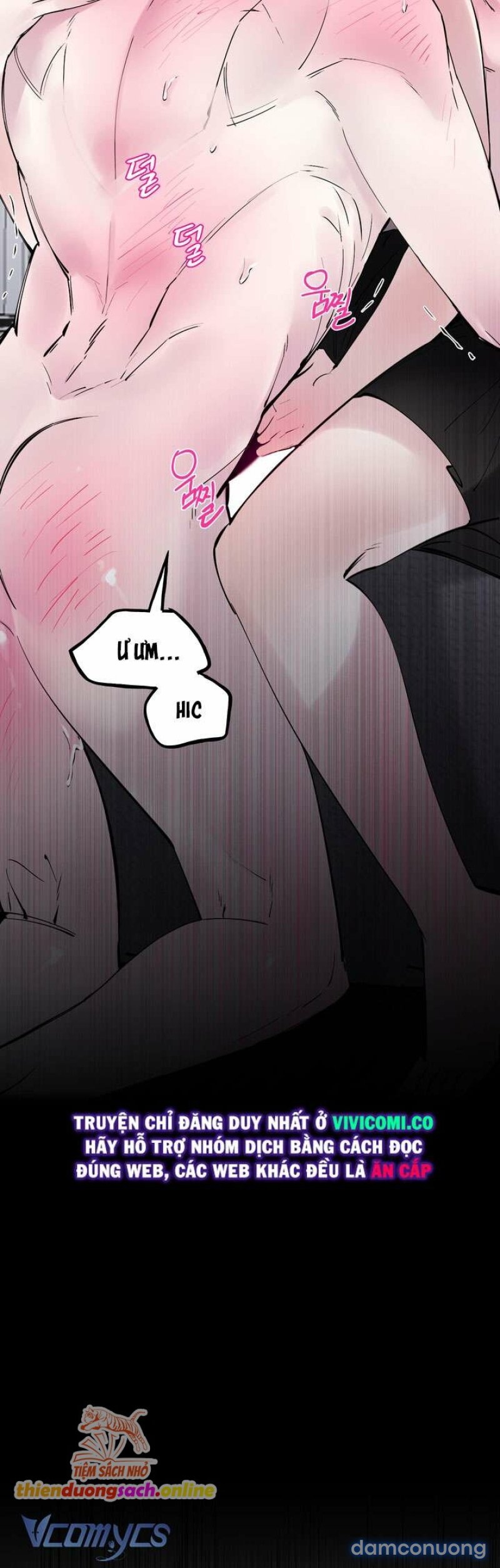 [18+] Chó Sống Trong Khu Vườn Của Hoàng Cung 